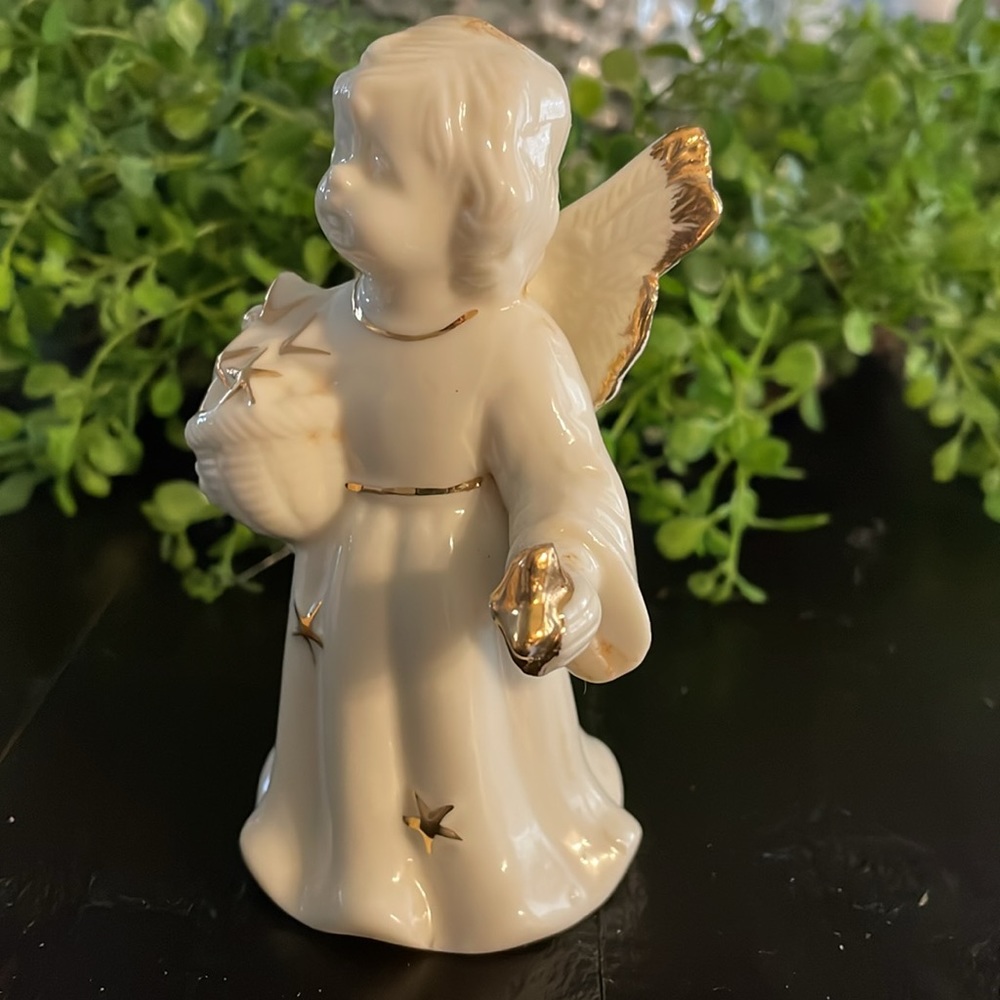 Angel - Picture 2 of 5